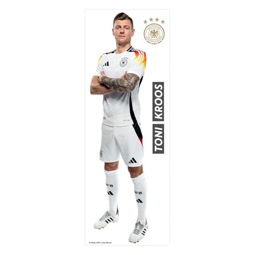 K&L Wall Art DFB Wandsticker Deutsche Nationalmannschaft Wandtattoo Fußballspieler Logo Fußball Trikot - Offizielles Lizenzprodukt (Kroos, 30x90 cm, DFB)
