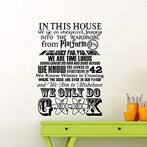 Wandaufkleber In Diesem Haus Wir Tun Geek Wandtattoo Vinyl Aufkleber Dekor Zitat Kunst Dekor Wohnkultur Wanddekoration Wohnzimmer Wandaufkleber 58X80Cm