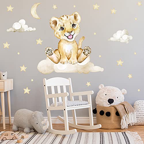 WANDKIND Löwe auf der Wolke V273 | handgezeichnet | AUFKLEBER Babyzimmer | Wandsticker Kinderzimmer mit Sternen Babylöwe Baby Safari (40 x 40 cm)