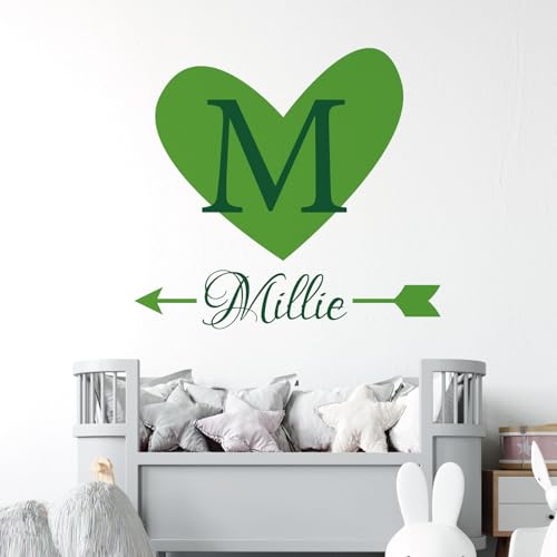 Wandtattoo mit Herz und Pfeil – personalisierbarer Name, Initial-Buchstabe, für Kinderzimmer, Schlafzimmer [Gras]